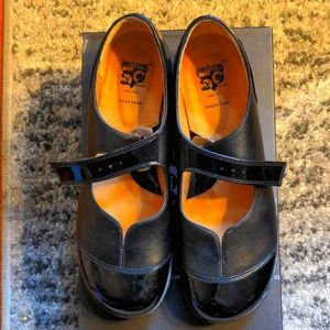 john fluevog vegan flats